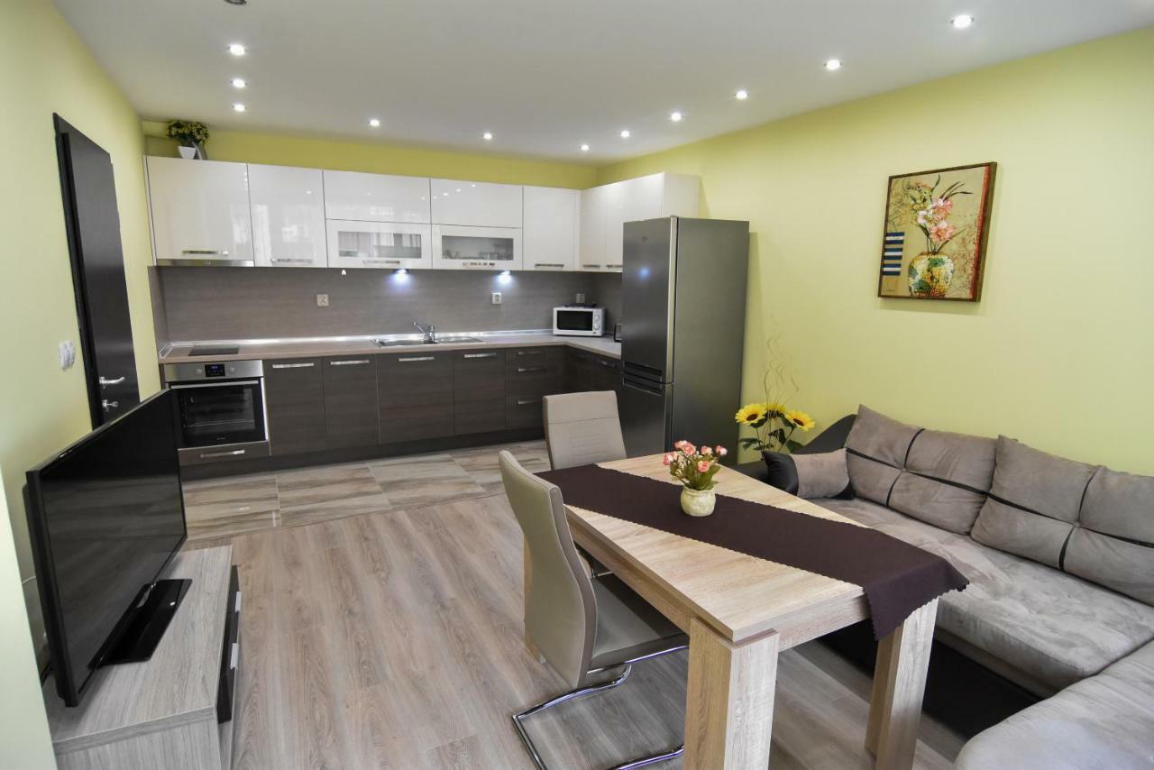 Apartment Deni Burgas Extérieur photo
